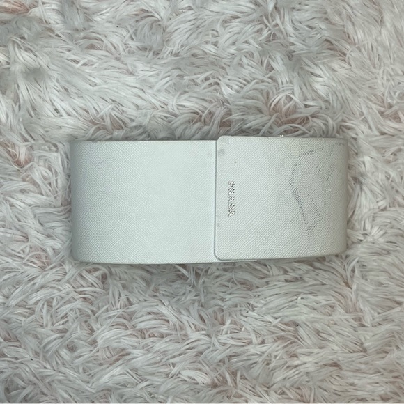 Prada sunglasses with case - Picture 4 of 13